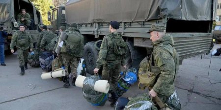 Добровольцы, отправившиеся в зону СВО, получат по 100 тысяч рублей
