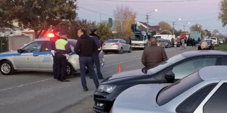В Анапе полицейские проводят мероприятия по задержанию мужчины открывшего стрельбу