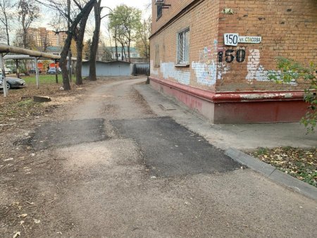В Центральном округе Краснодара продолжается ремонт внутриквартальных проездов