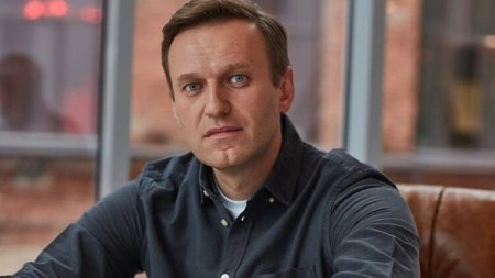 Навальный заявил, что хочет через суд обязать колонию выдать ему зимние сапоги