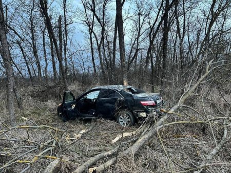 В Краснодарском крае водитель Toyota погиб после опрокидывания машины. фото 3